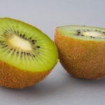 Health Benefits of Kiwi : Mohit Tandon USA